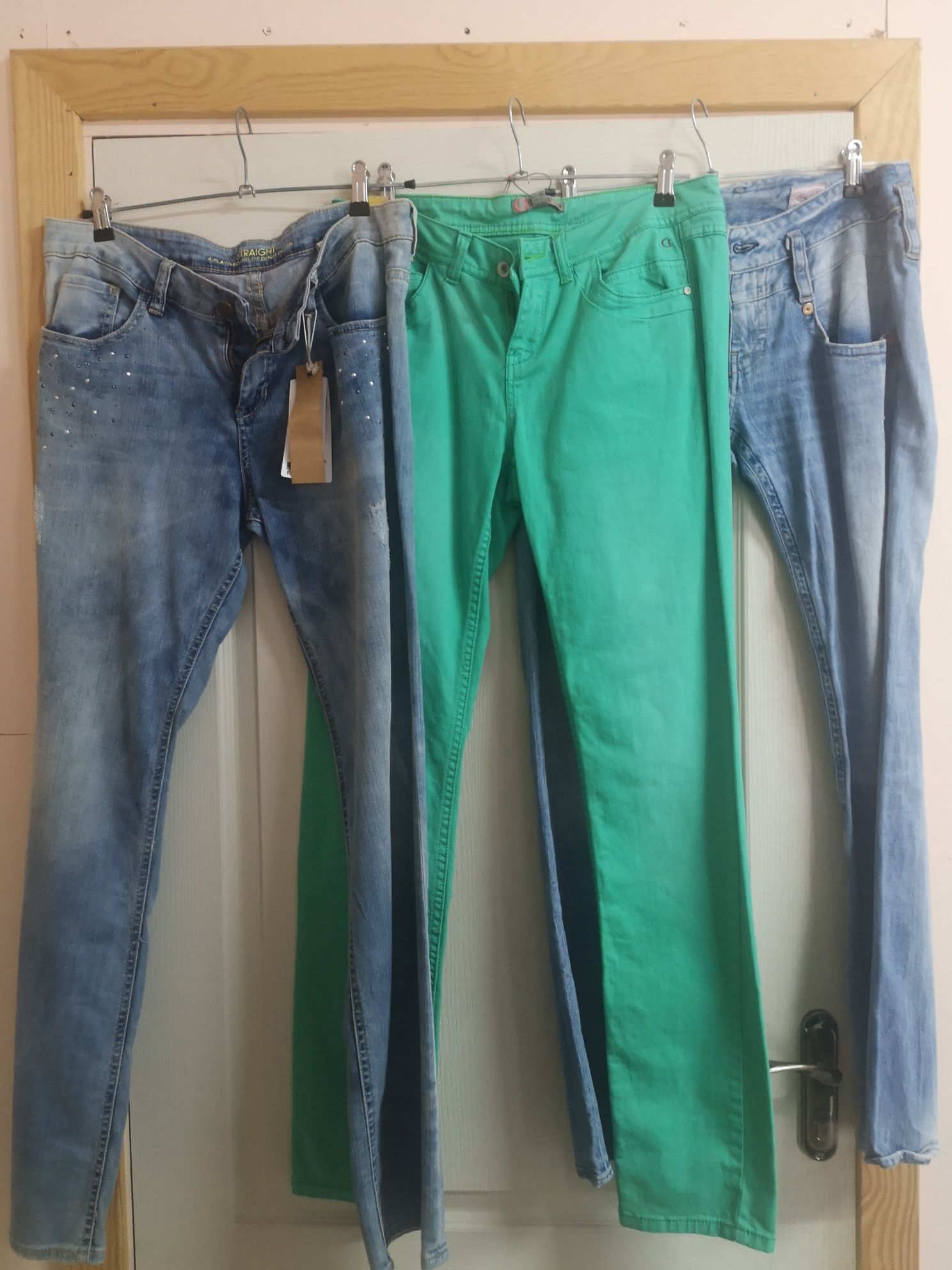 Сток лот женских джинс. Фирмы разные. 5€