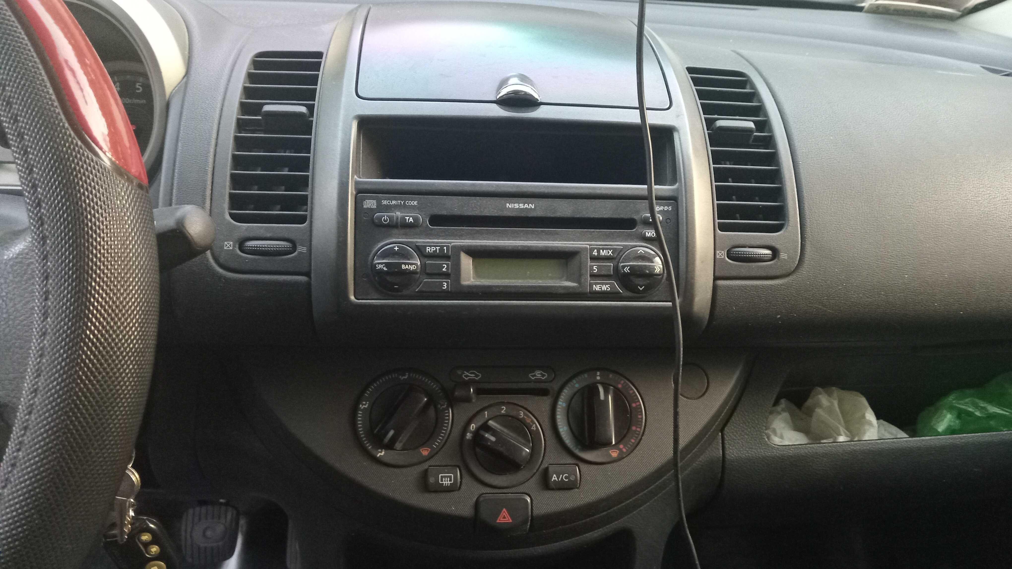 Nissan Note 1.4л, 2007г, 106тыс. км, хорошая комплектация