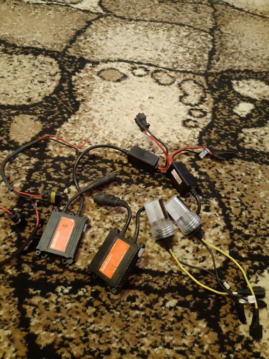 Продам комплект ксенону h1 6000k.