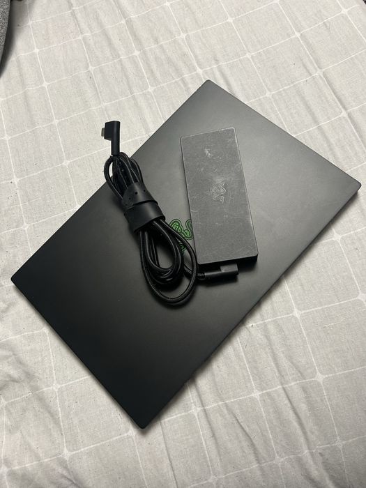 Не робочий ігровий ноутбук Razer Blade 15 RTX 2070 9750H