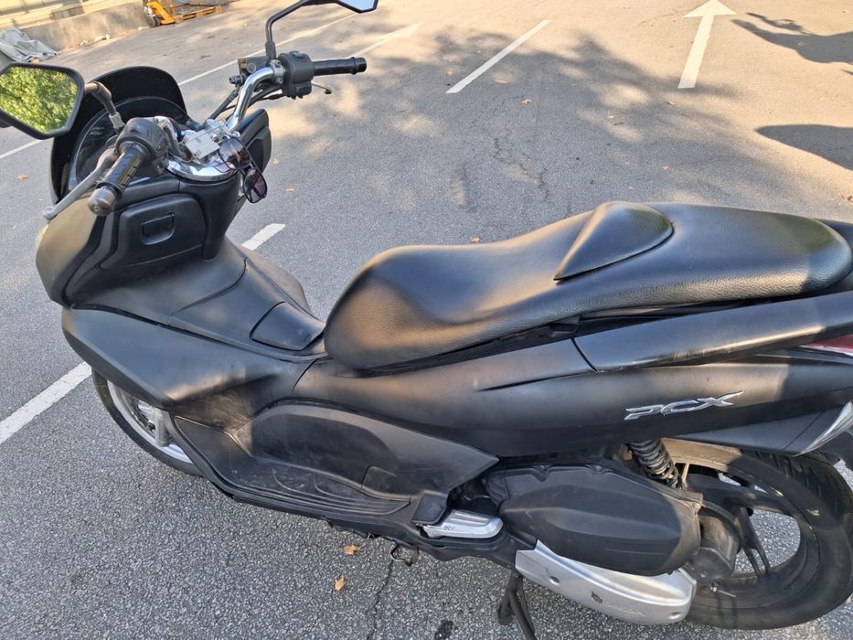 Vendo Honda PCX  ano 2010
