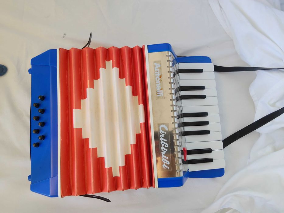 Acordeão de brincar