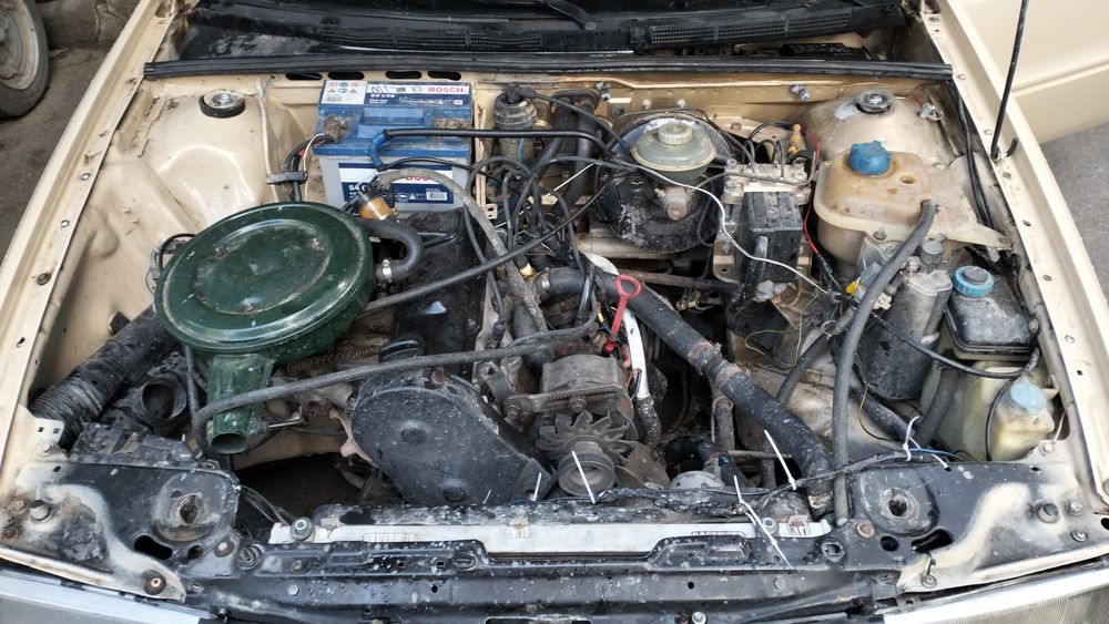 Audi 80 B3 1988р. 1.8 бензин(карбюратор)