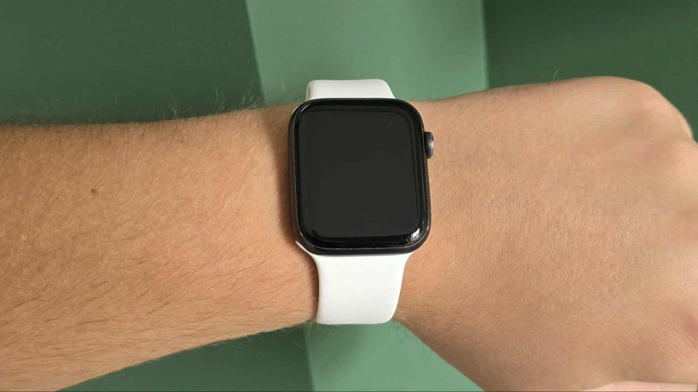 Apple Watch SE 44mm Nike GPS stan bdb