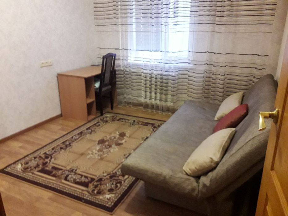 Центр!Здам 2х кімнатну квартиру гостинного типу!