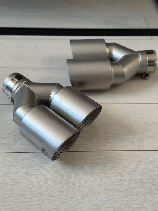 Насадки на выхлоп двойная насадка Akrapovic банка выхлоп глушитель