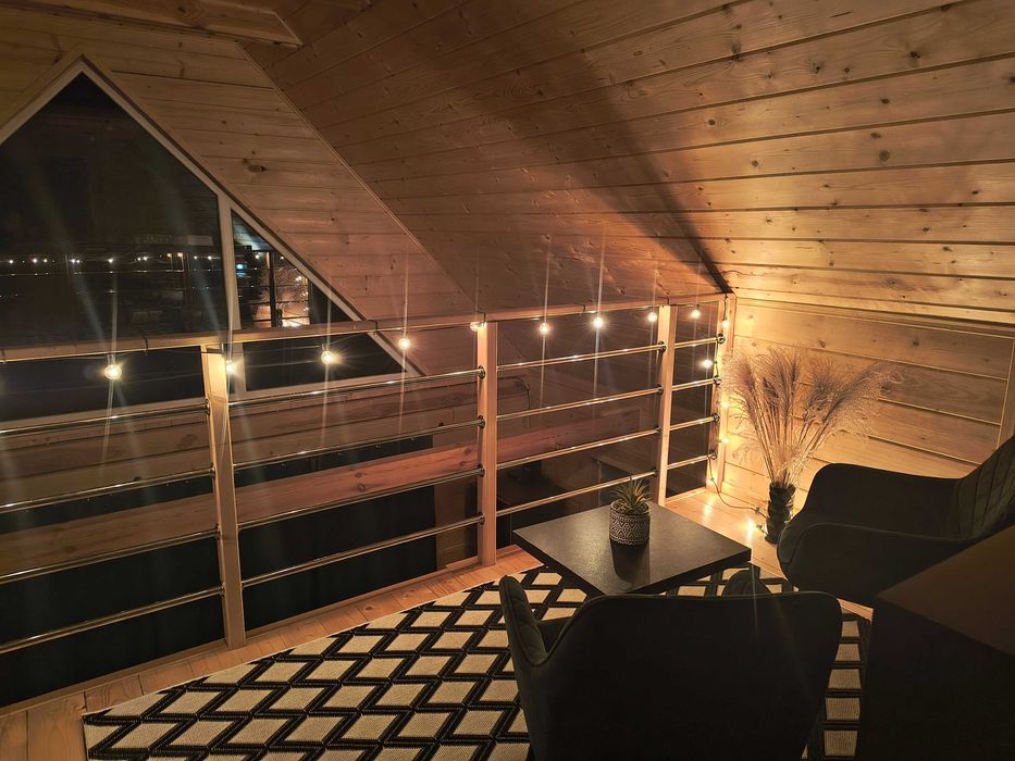 Domek przy lesie na Roztoczu.