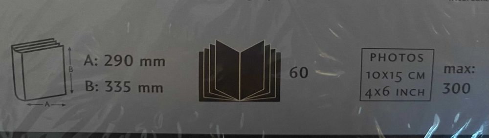 Álbum de fotos promocional Henzo com 60 capas pretas