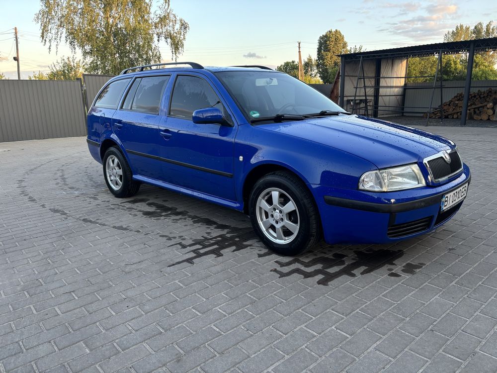 Skoda Oktavia tour 1.6 MPI lux