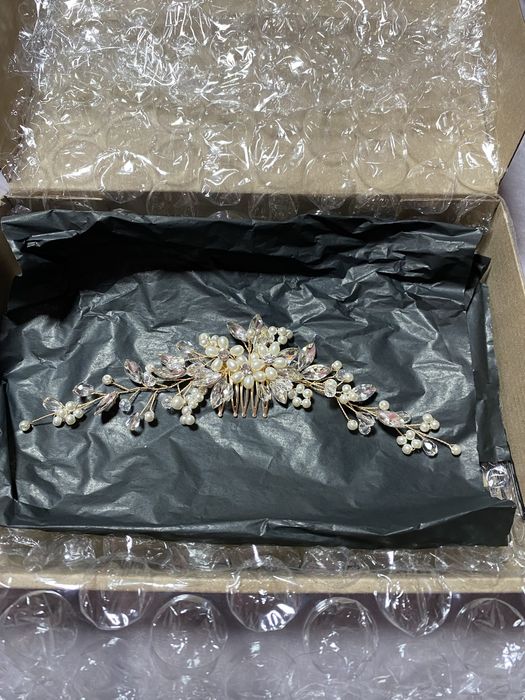 Веточка для волос