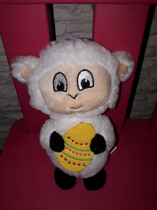 Maskotka  BARANEK BARAN Owieczka z pisanką 16cm