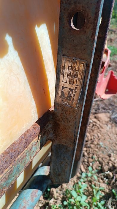 Pulverizador 300 litros