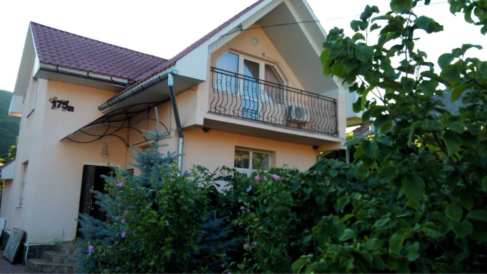Продам 2-о пов. буд. 100 кв.м з діл. 11 сот., Закарапвття,  за 77 тис$