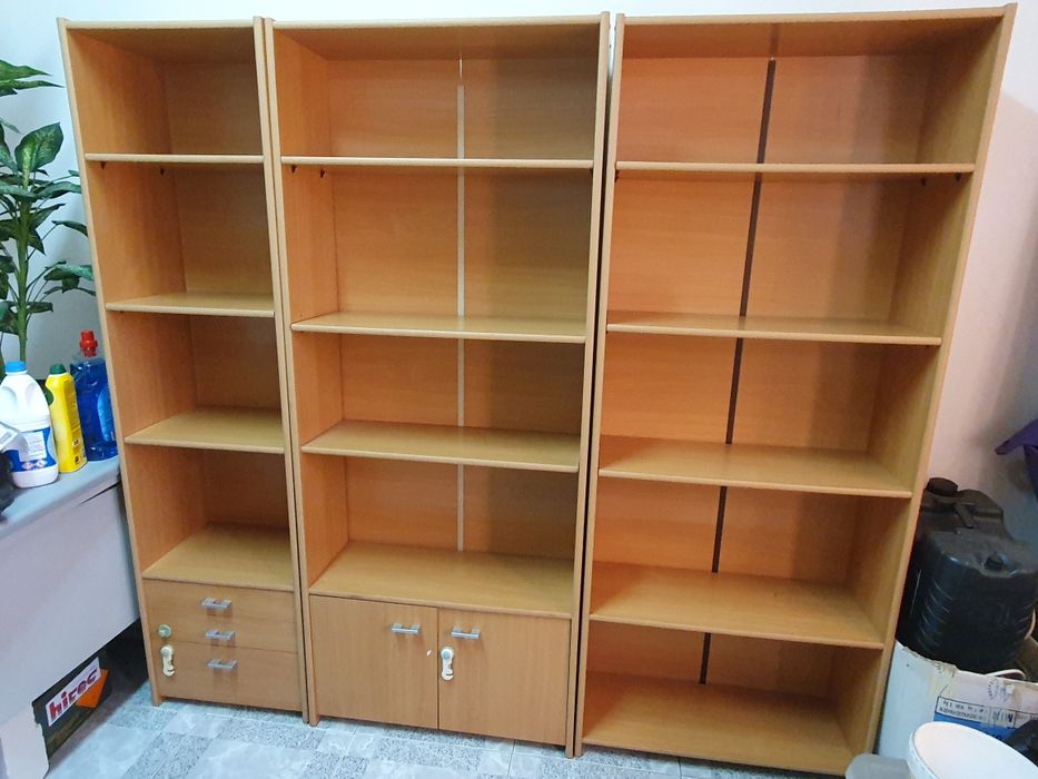 3 estantes para escritório quarto ou sala