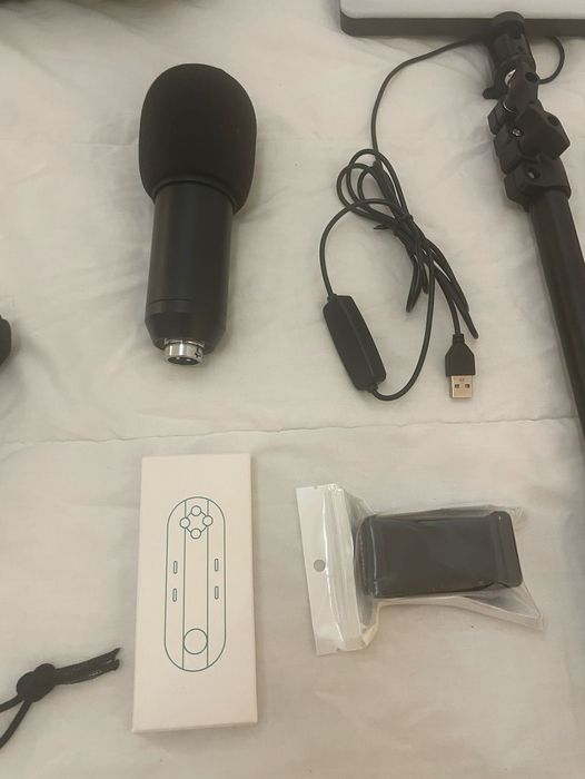 Super Kit com Ring Light, Teleprompt e microfone. Tudo novo!