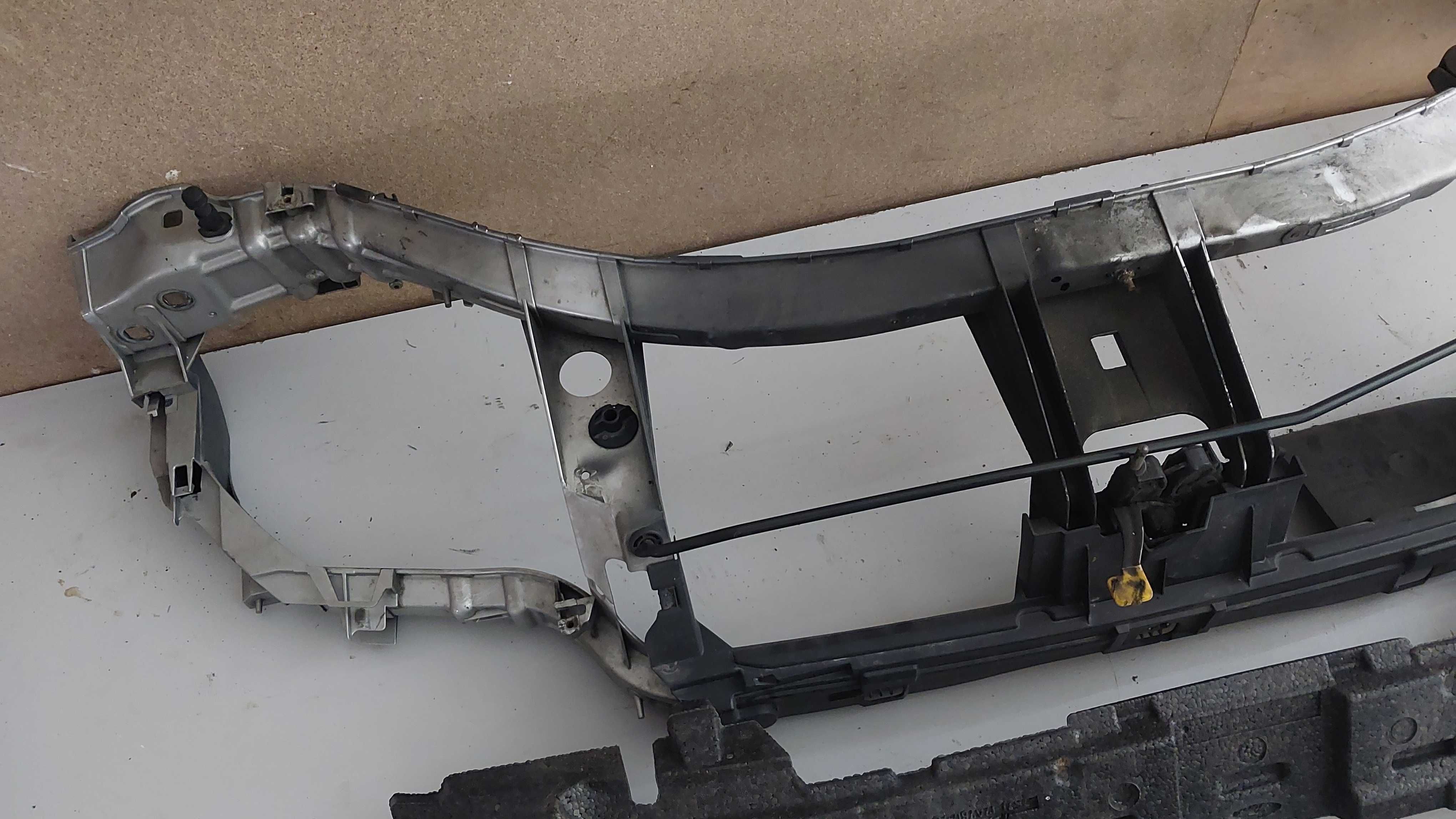 Pas przedni Ford mondeo mk4 s max 06-14 rok srebrny