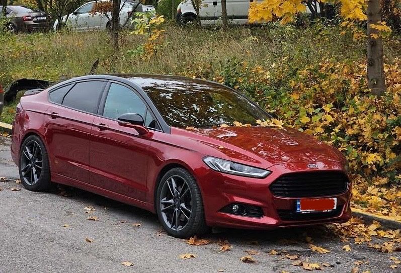 Оренда авто, прокат авто гібридне авто