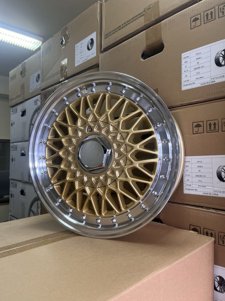 Jantes 14” 4x100 4x114.3 Novas com aba estilo BBS 2 cores