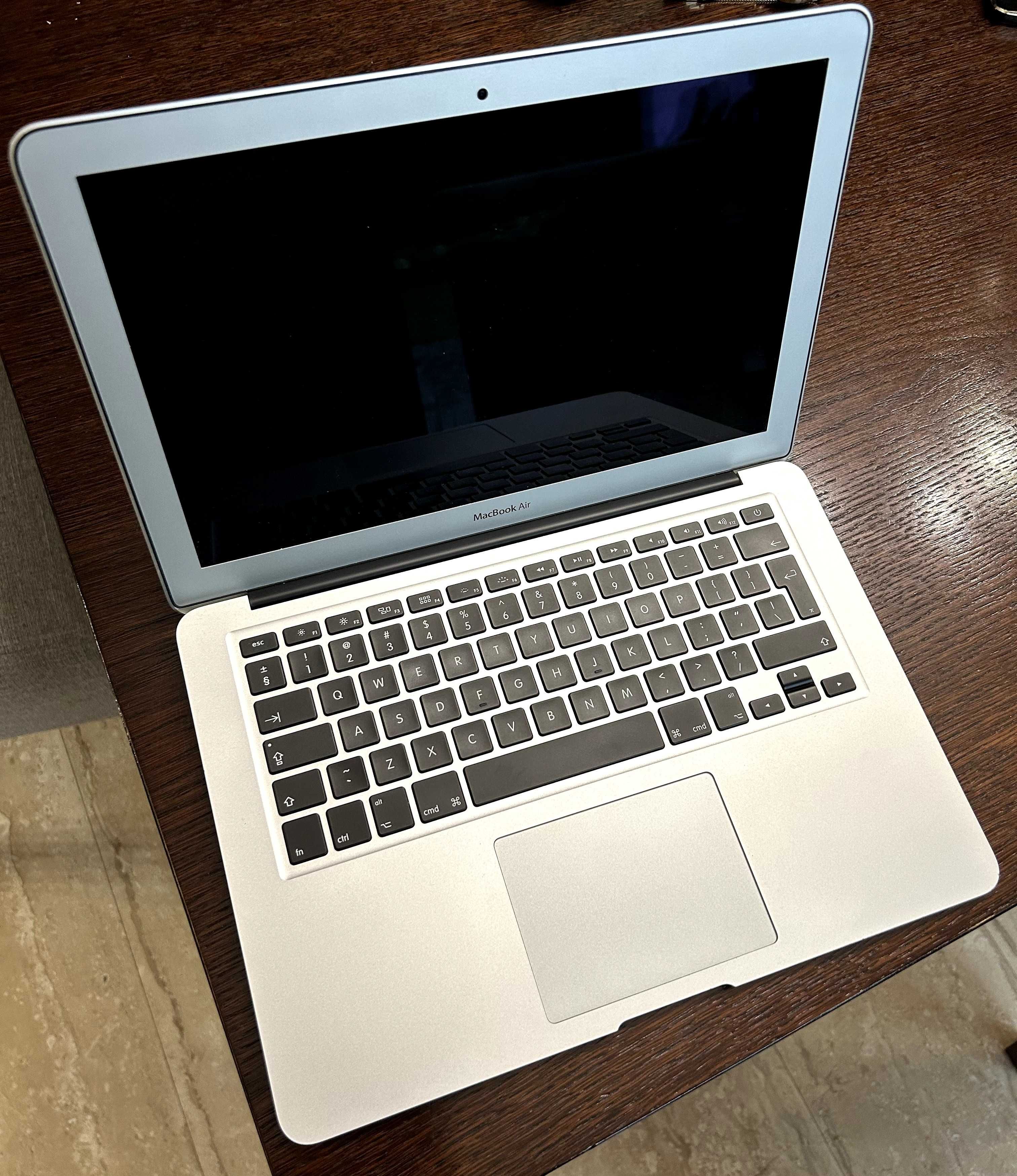 MacBook Air 13 cali 2017
