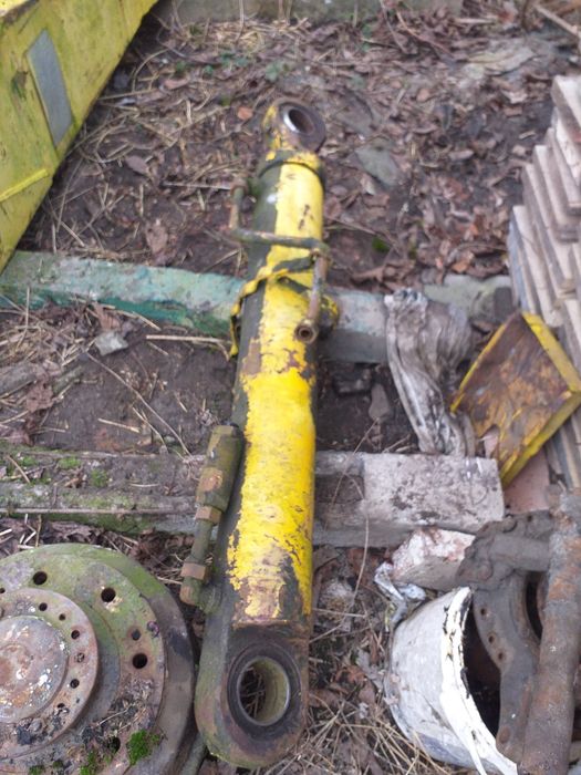 Silownik warynski k 406 k408 główny