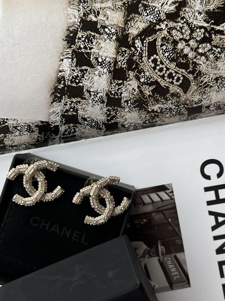 Сережки Chanel