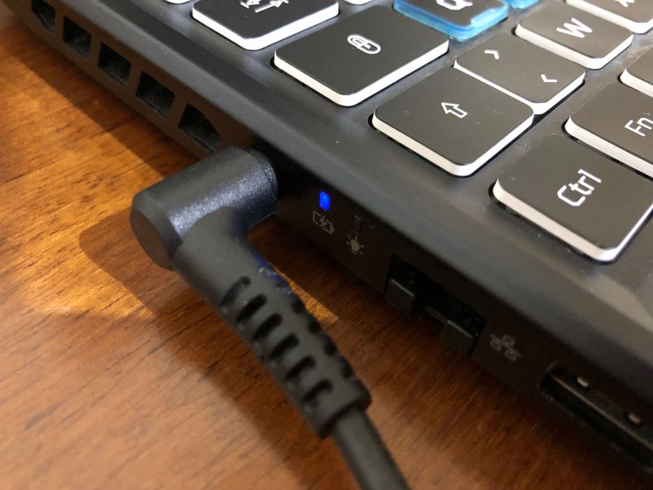 Carregador Original ACER 19.5 V 9.23 A 180W