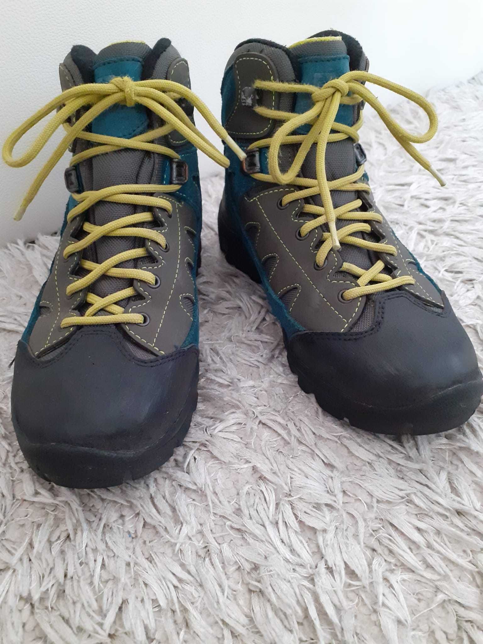 Buty trekkingowe 35 Vibram