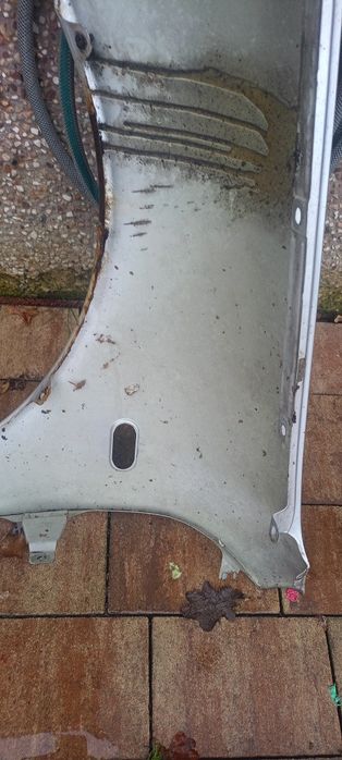 Błotnik prawy przód seat Leon 1