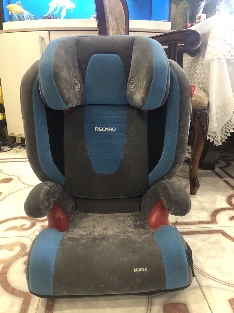 Автокресло Recaro Monza