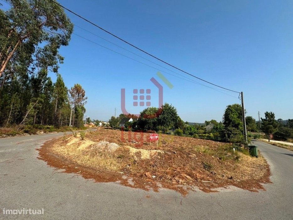 Terreno c/ Viabilidade de Construção!