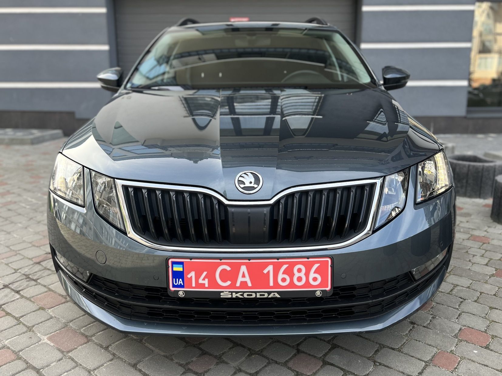 Авто skoda octavia 2020р-2.0 dsg,-150k