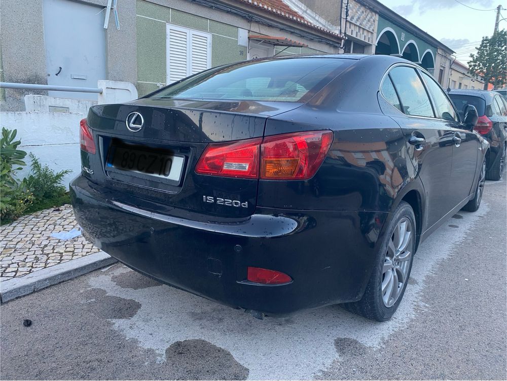 Lexus is220D 177cv