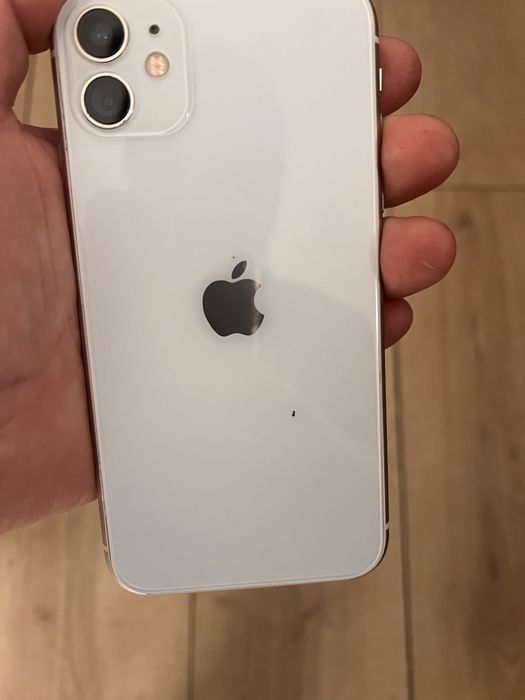 Iphone 11 branco 64GB