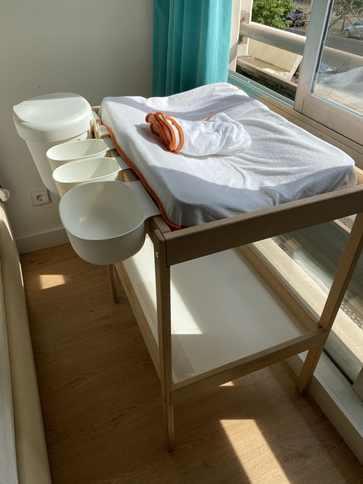 trocador IKEA com colchao incluido (não insuflavel)