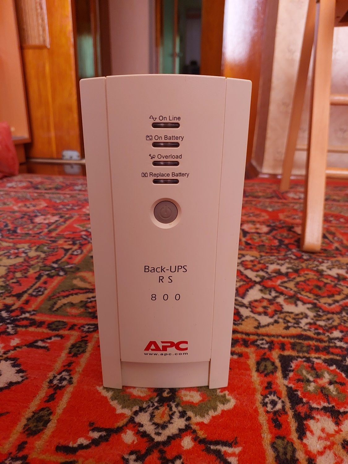 ИБП APC Back-UPS RS 800VA/540W