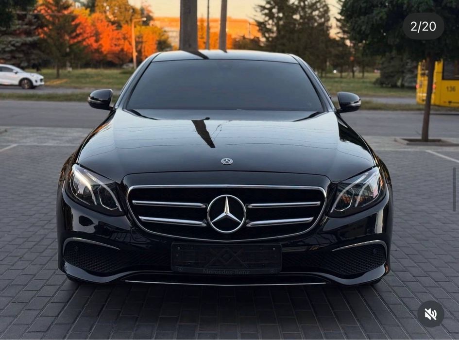 Mercedes E-Class (W213) E220