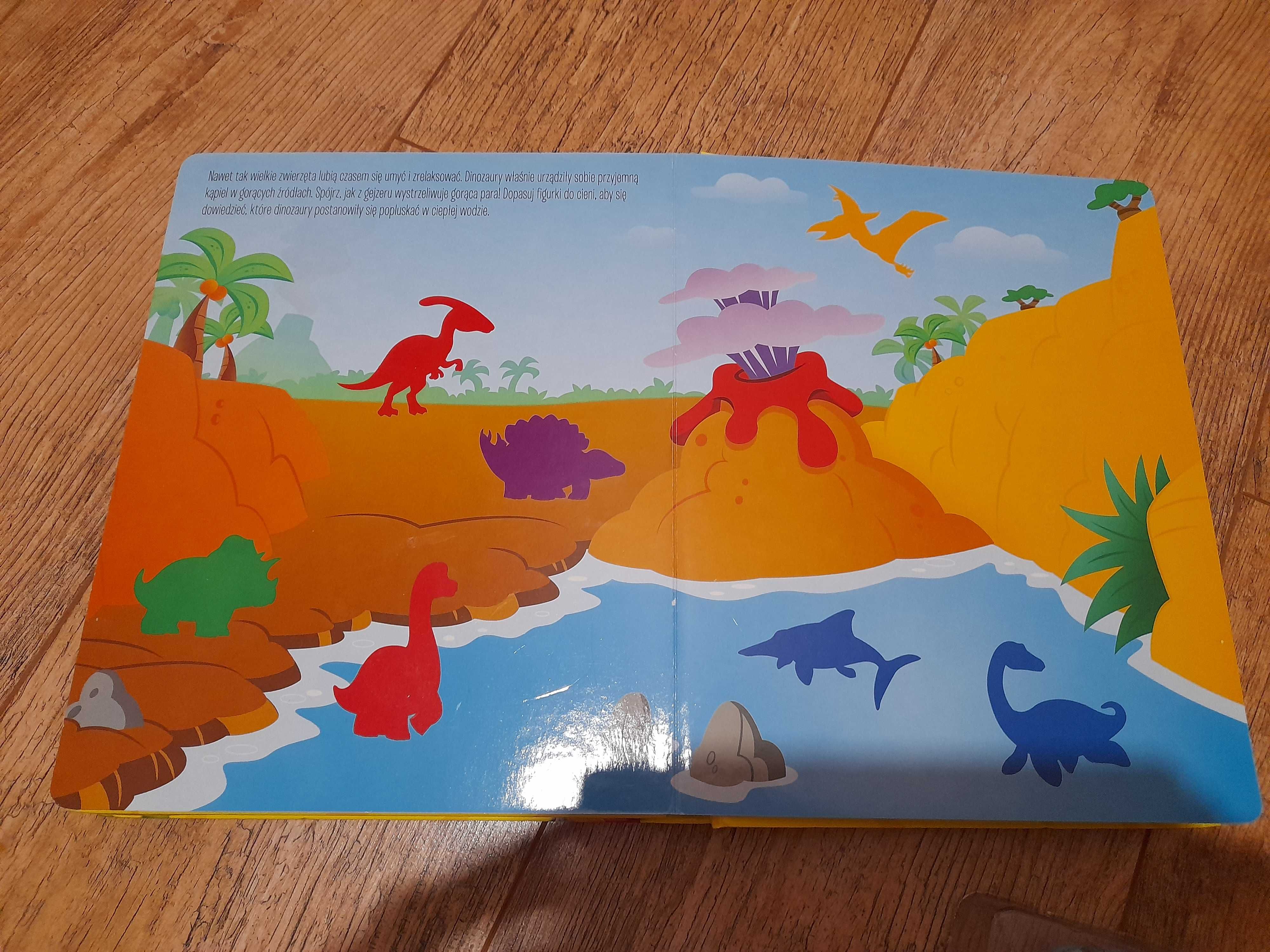 Zestaw książek książki dinozaury + figurki