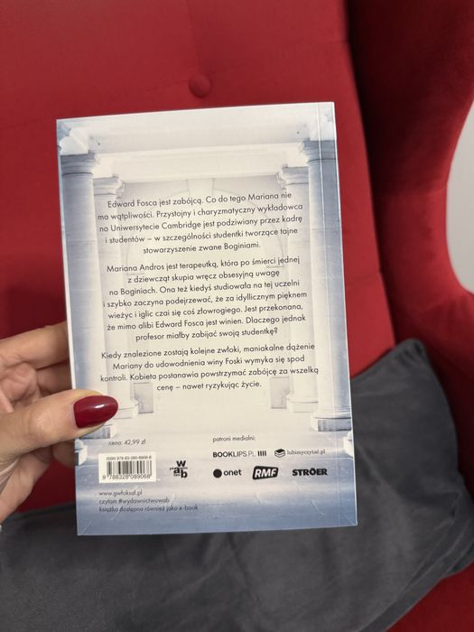 Boginie Pacjentka Ksiazka Book Alex Michaelides kryminal thriller
