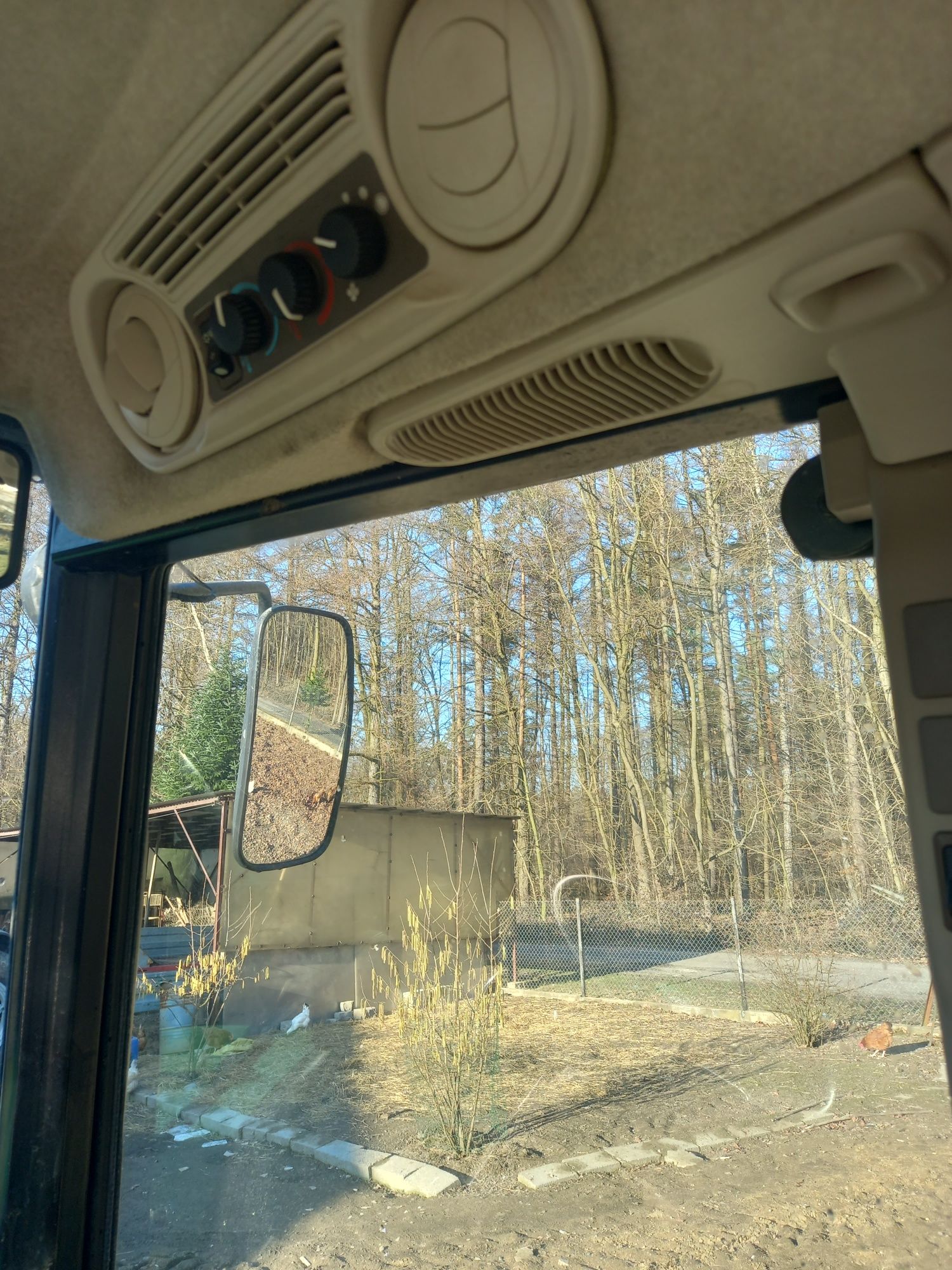 Ciągniki John Deere 6115D