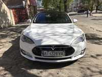 Продам tesla model s 2013