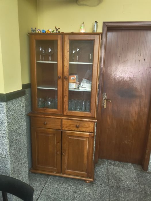 Vendo armário  4 portas
