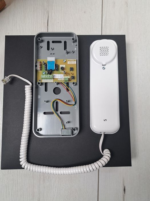 Sprzedam obudowę tylną i elektronikę uniform CYFRAL SMART 5P