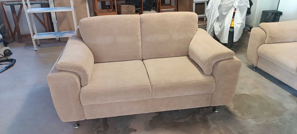 Dois sofás em ótimo estado, como novos.