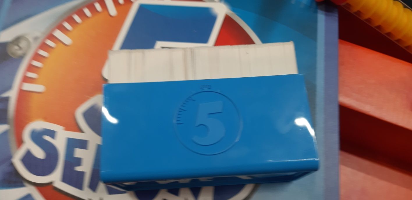 Gra Trefl 5 sekund niebieska pytania graczy edycja specjalna