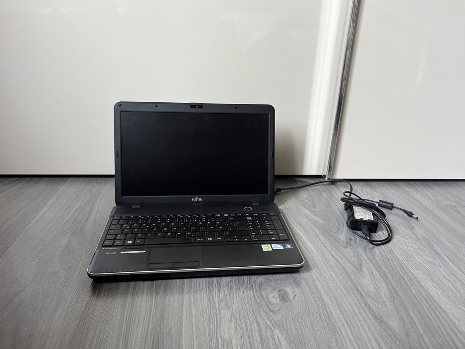 Ноутбук Fujitsu