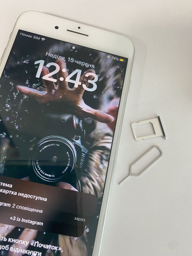 Продам Apple iPhone 8 Plus 64 GB , оригінал, ідеальний робочий стан
