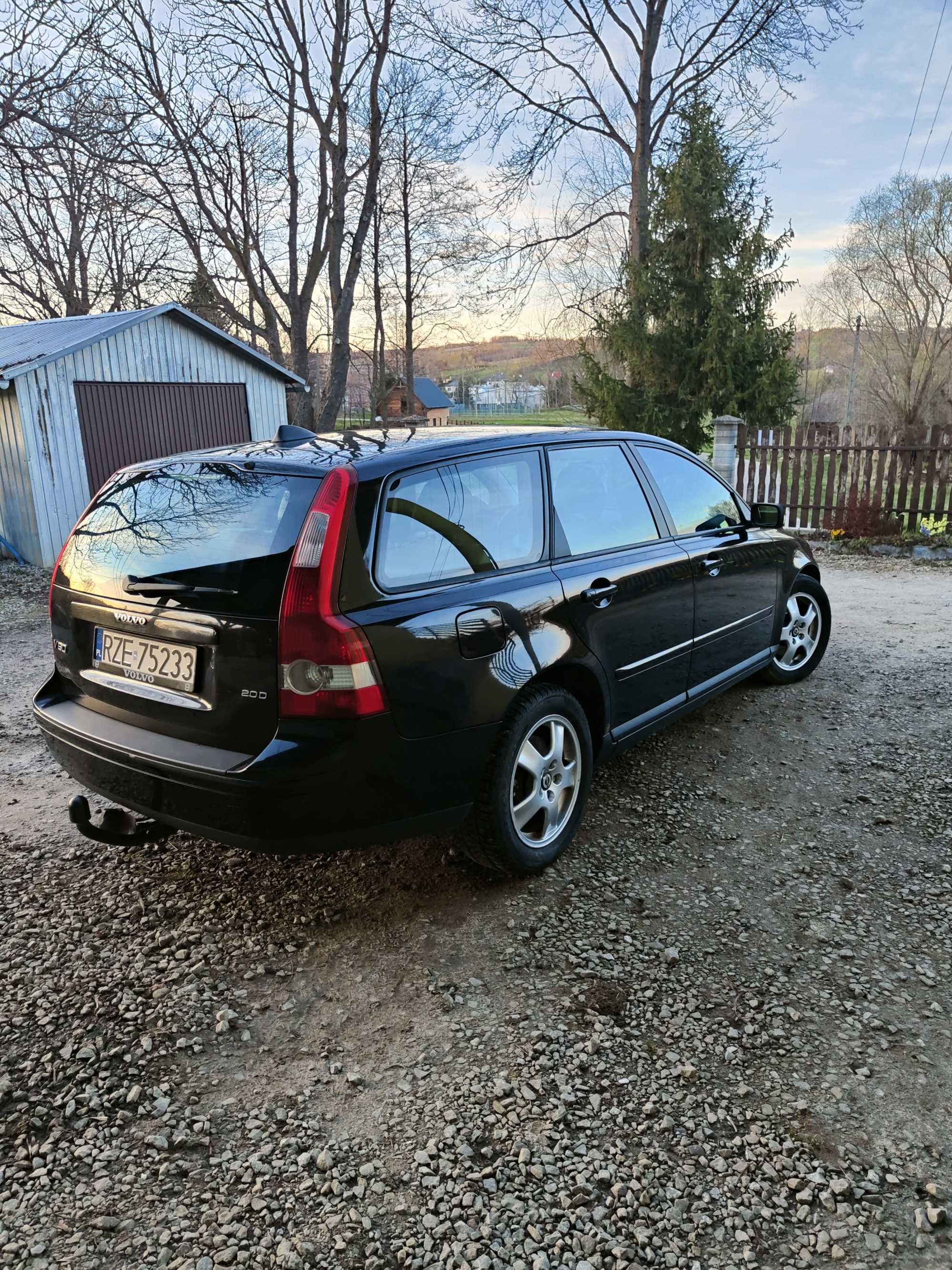 Volvo V50 2.0d Momentum hak skóry