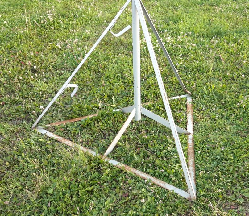 Maszt oswietleniowy statyw pod oswietlenie