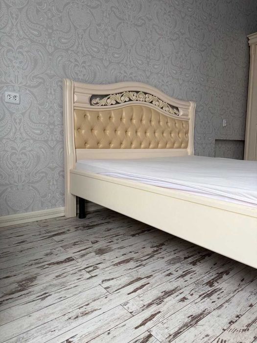 кровать и матрас