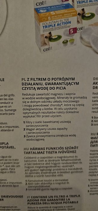 Fontanna poidełko dla kota